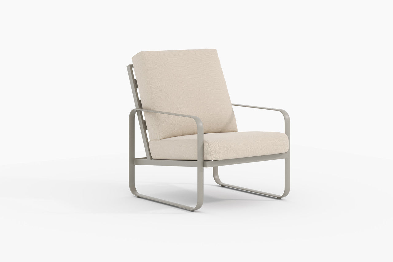 Tropitone Brasilia Cushion Lounge Chair