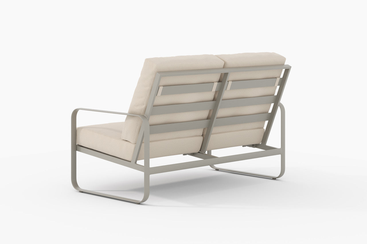 Tropitone Brasilia Cushion Love Seat