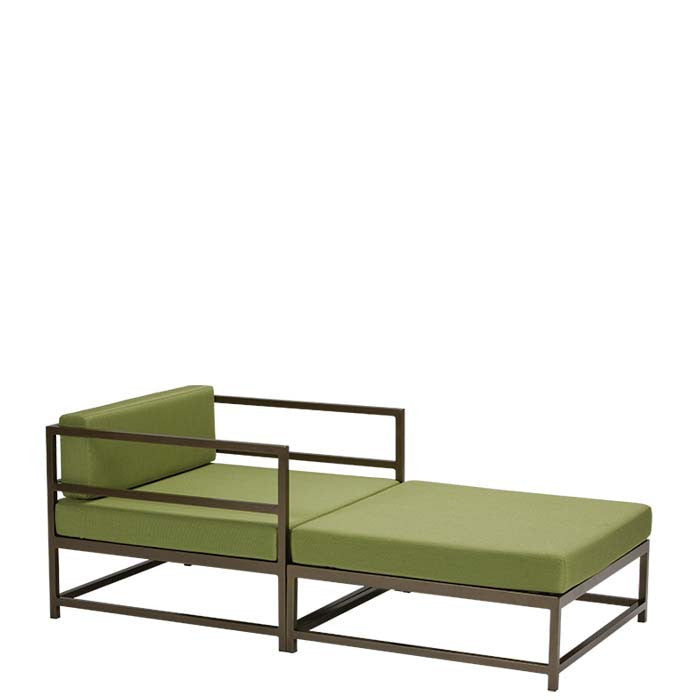 Tropitone Cabana Club Cushion Arm Chair (15" Seat Height)