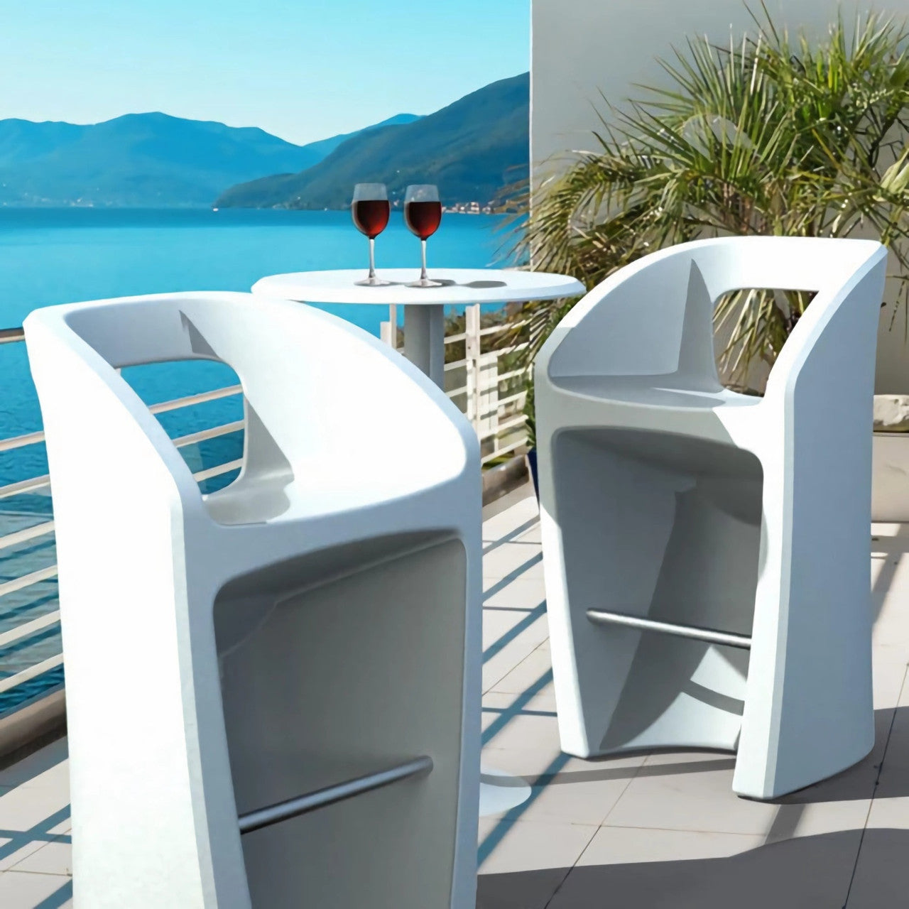 Tropitone Radius Bar Stool with Weight and Seatpad